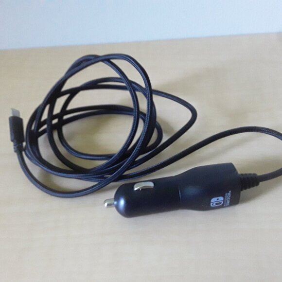 Nintendo Switch Car Charger 5V/3A Tested and Works Black - Picture 1 of 1